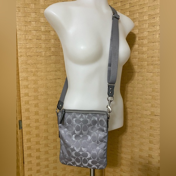 Coach Crossbody Silver/Gray - Picture 2 of 6